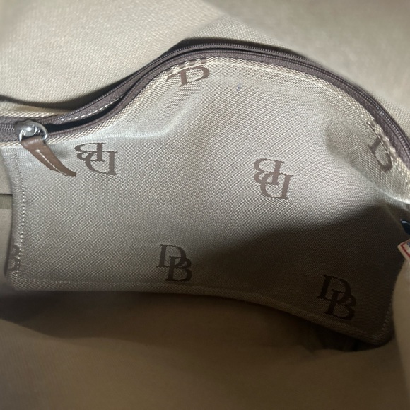 Dooney & Bourke Tan Canvas Brown Leather Knotted Strap Hobo Shoulder Bag Purse - Picture 8 of 10